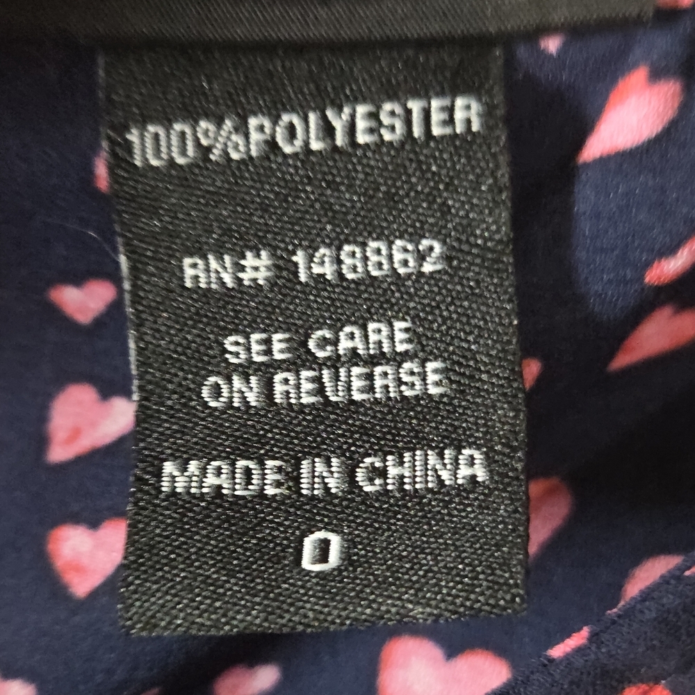 Torrid Cute Heart Print Top Navy Blue Pink Valentines Womens Size L Career Flowy - Picture 3 of 6